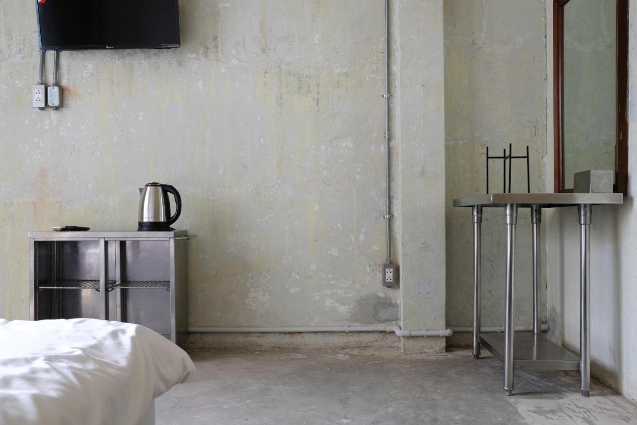 Ep1 Shophouse Hotell Bangkok Exteriör bild