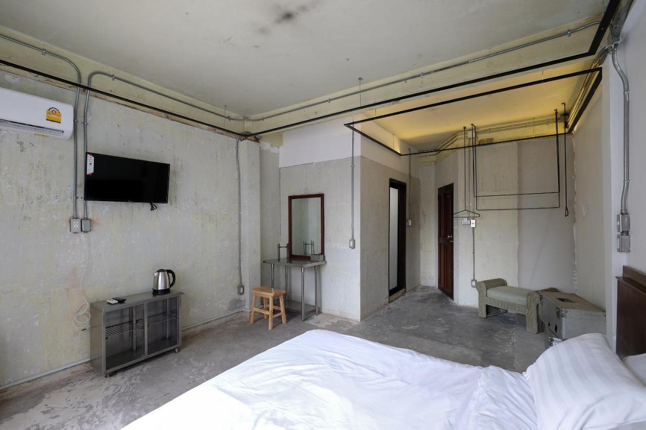 Ep1 Shophouse Hotell Bangkok Exteriör bild