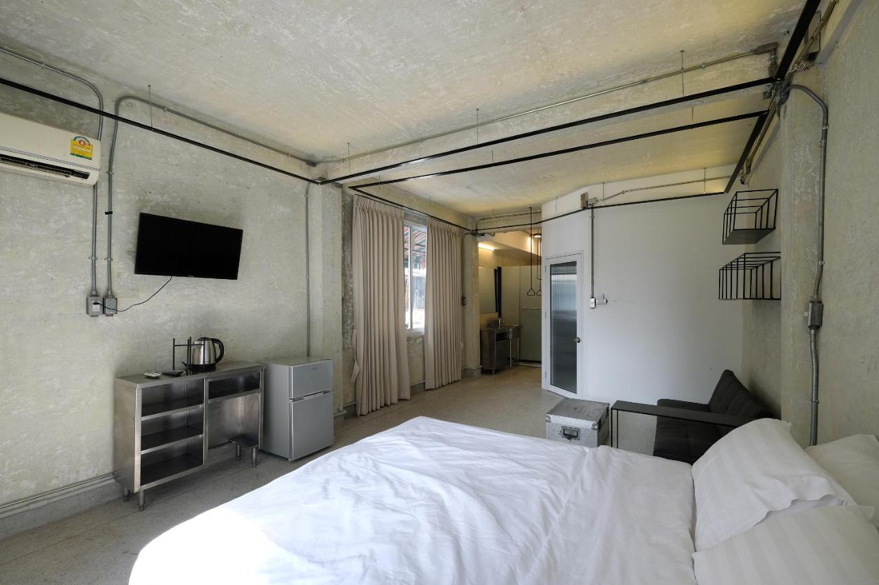 Ep1 Shophouse Hotell Bangkok Exteriör bild