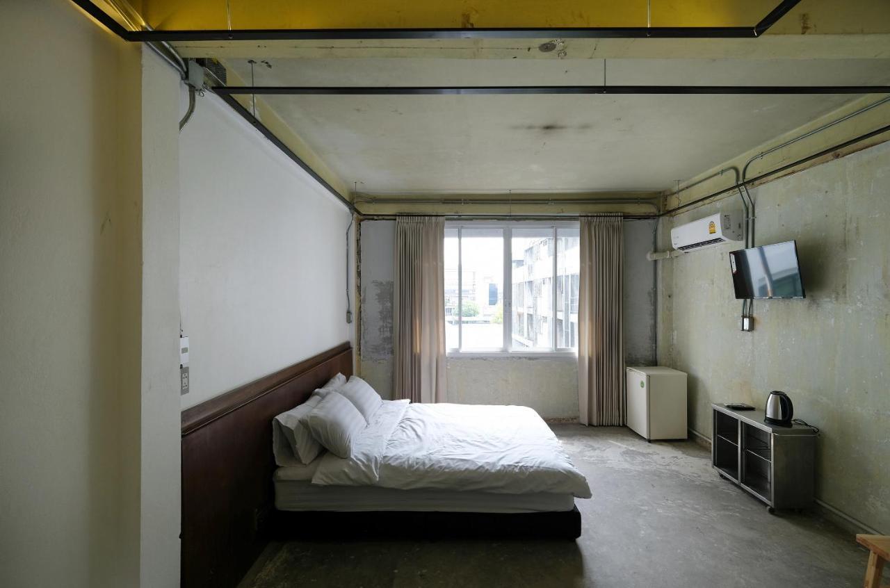 Ep1 Shophouse Hotell Bangkok Exteriör bild