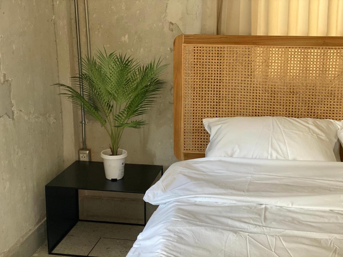 Ep1 Shophouse Hotell Bangkok Exteriör bild